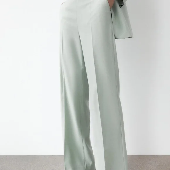 Zara Green Wide-Leg Pants - Picture 2 of 14